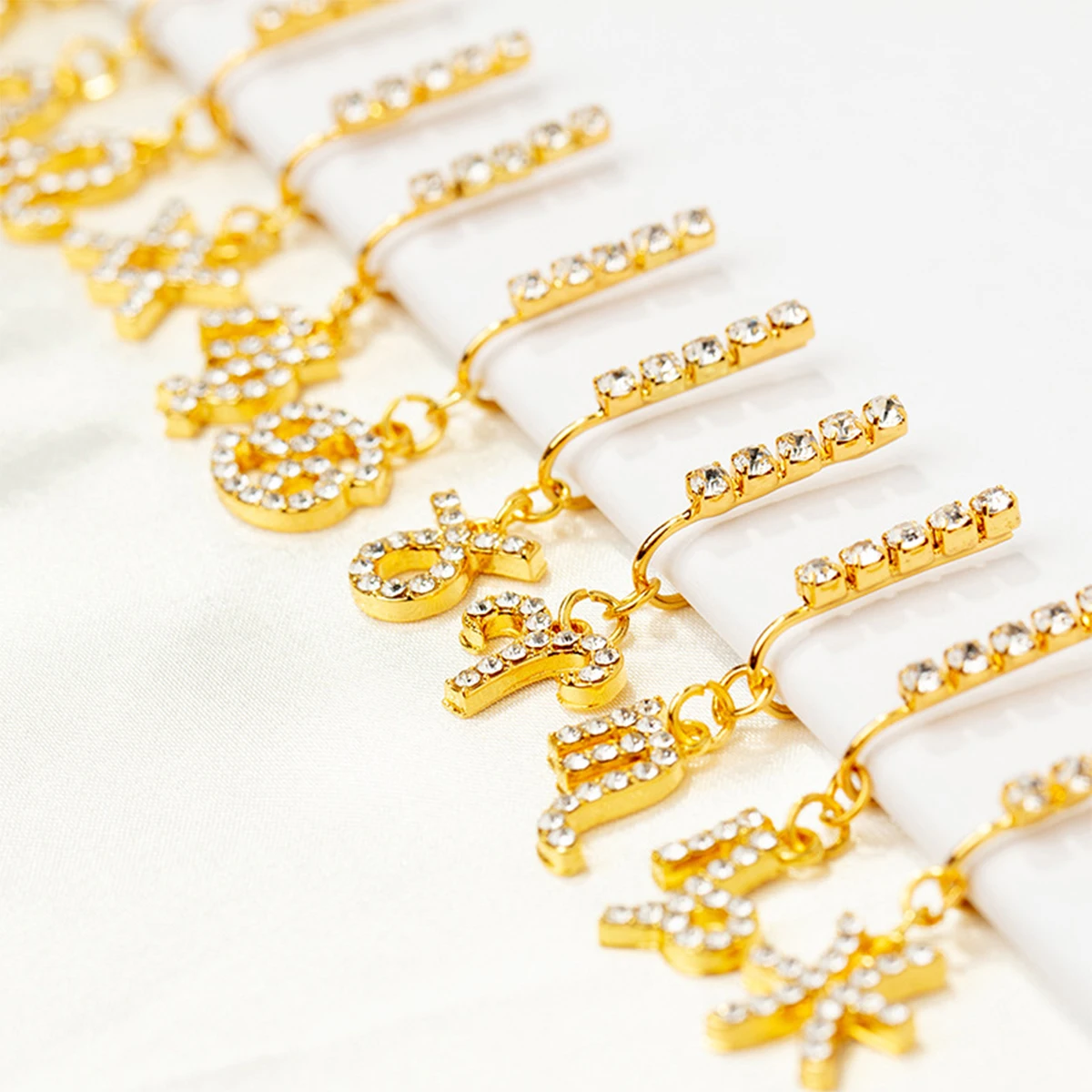 Confezione da 2 clip per l'ore - Body Jewelry Cartilage Earrings recensione e prezzo