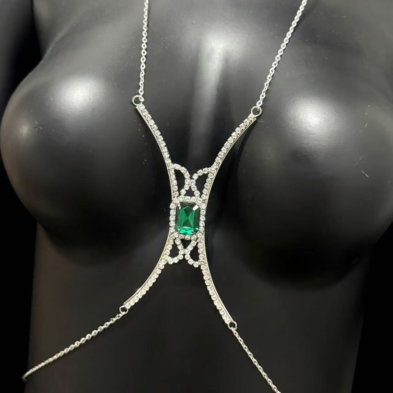 Accessori per il corpo alla mo - Body Jewelry Bra recensione e prezzo